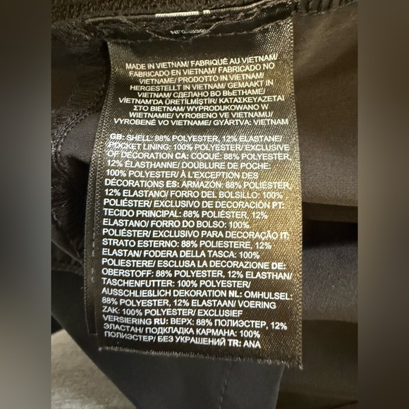 North Face Women’s Black Paramount Skort - Size 12 - Picture 8 of 9